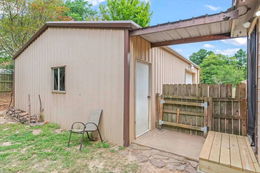 13379 County Road 3140 Tyler, TX 75706