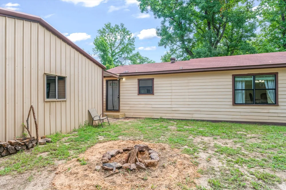 13379 County Road 3140 Tyler, TX 75706