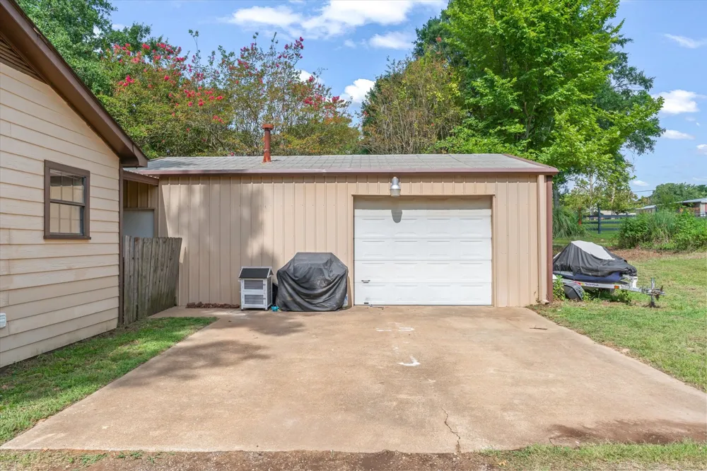 13379 County Road 3140 Tyler, TX 75706