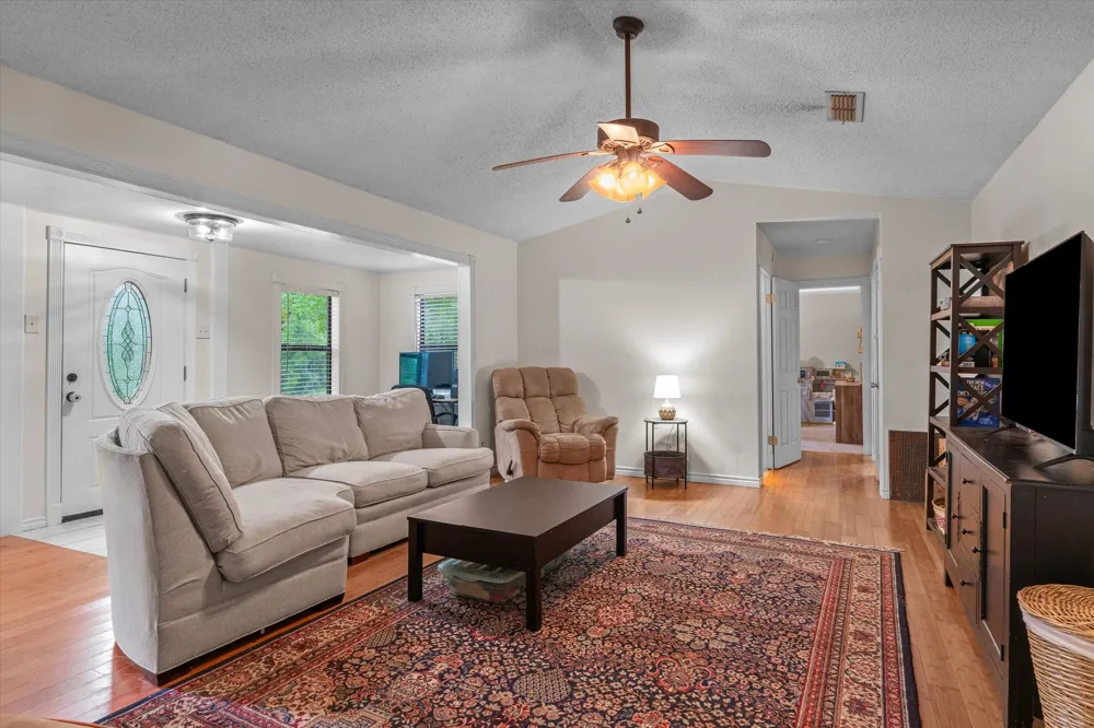 13379 County Road 3140 Tyler, TX 75706