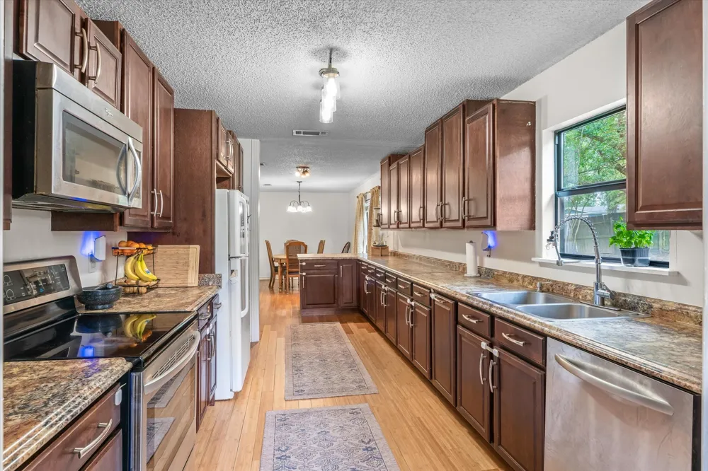 13379 County Road 3140 Tyler, TX 75706