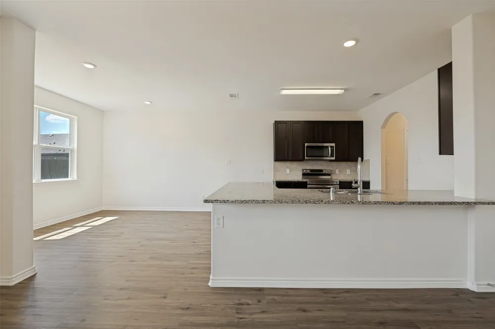 1403 Kinglet Drive Ennis, TX 75119