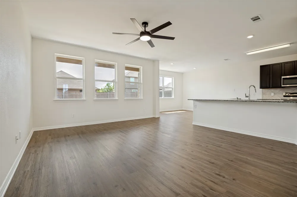 1403 Kinglet Drive Ennis, TX 75119