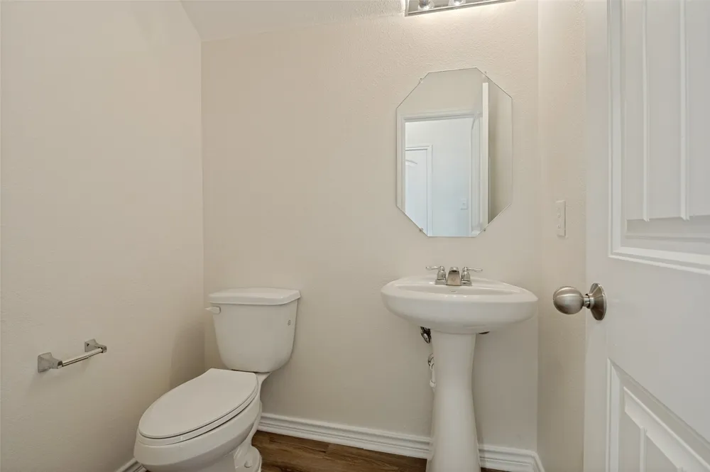 1403 Kinglet Drive Ennis, TX 75119
