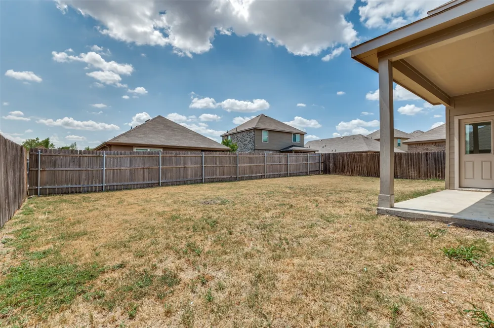 1403 Kinglet Drive Ennis, TX 75119
