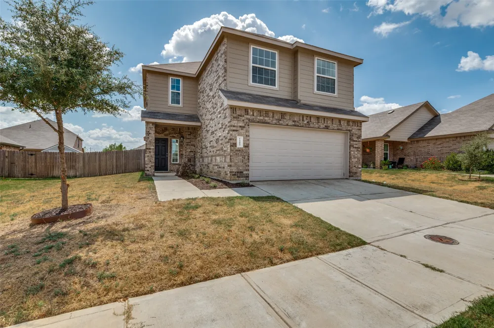 1403 Kinglet Drive Ennis, TX 75119