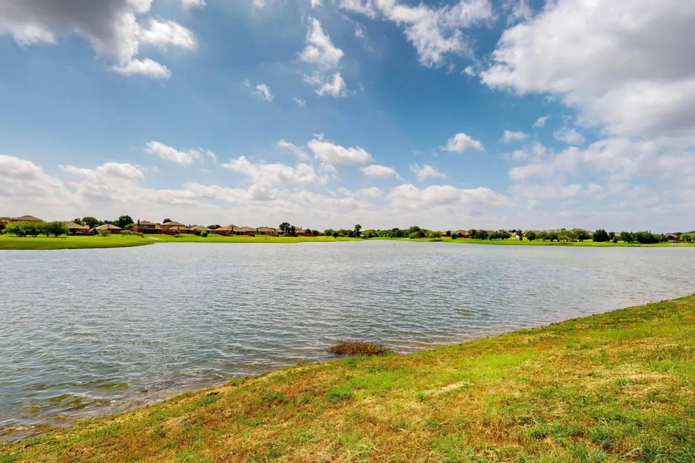 621 Big Horn Road Aubrey, TX 76227