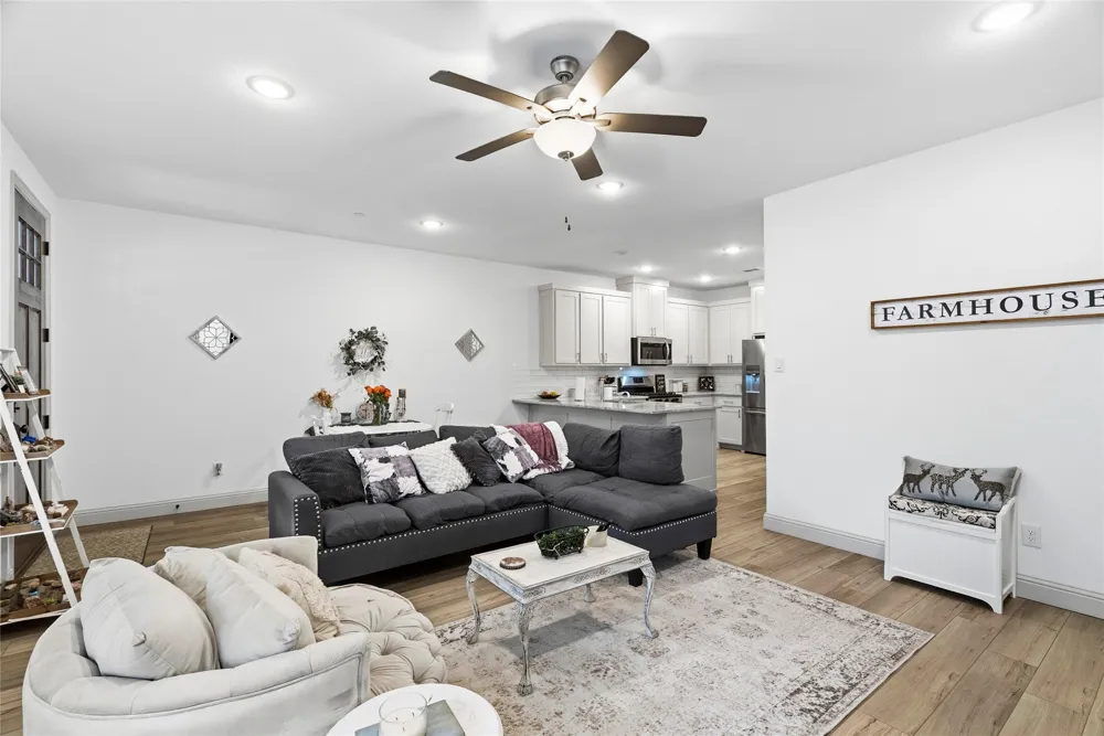 2653 Settlers Place Garland, TX 75042