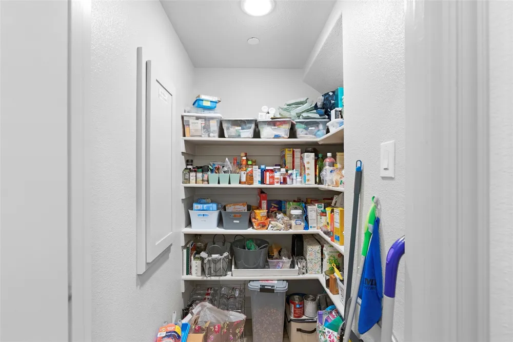 2653 Settlers Place Garland, TX 75042