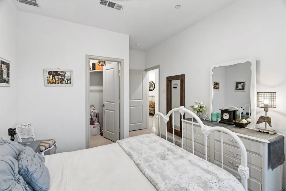 2653 Settlers Place Garland, TX 75042