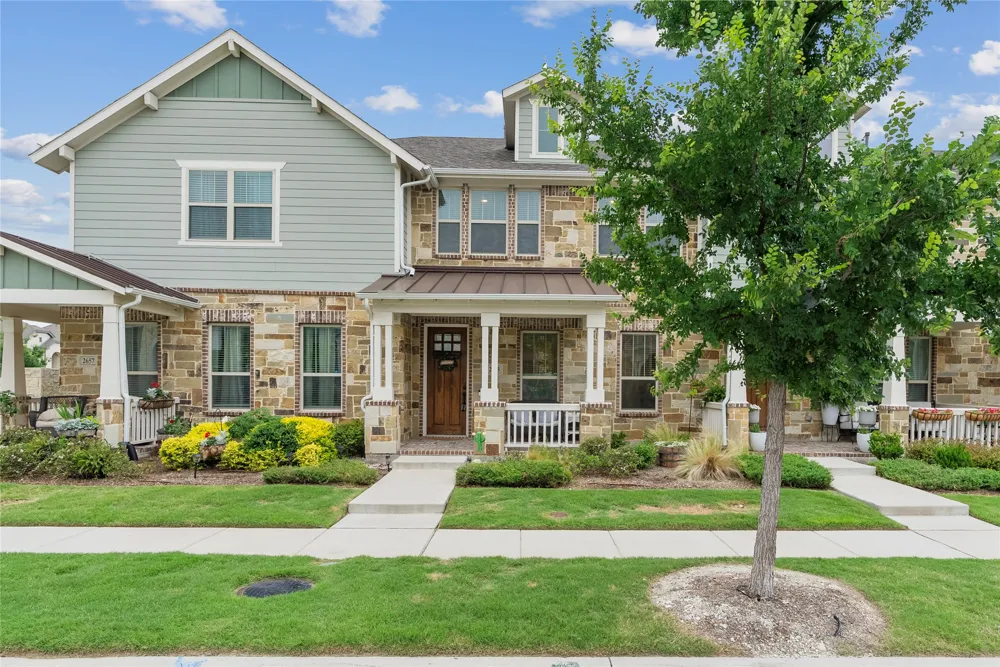 2653 Settlers Place Garland, TX 75042