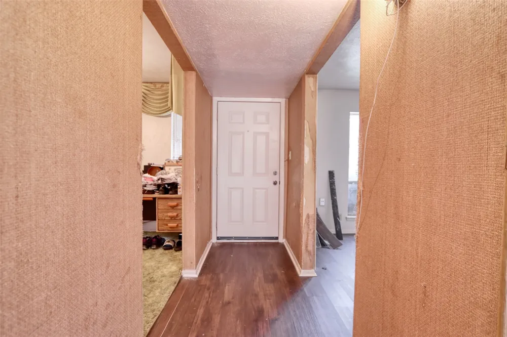 327 Penguin Drive Dallas, TX 75241
