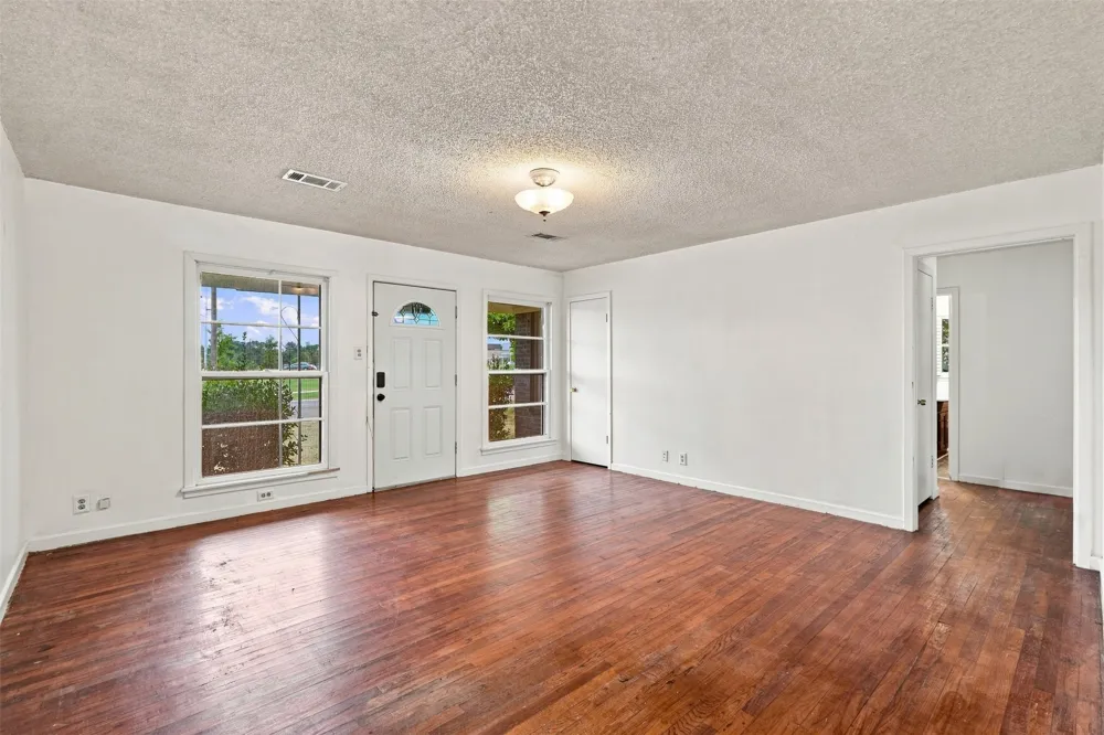 1804 E Wells Avenue Sherman, TX 75090
