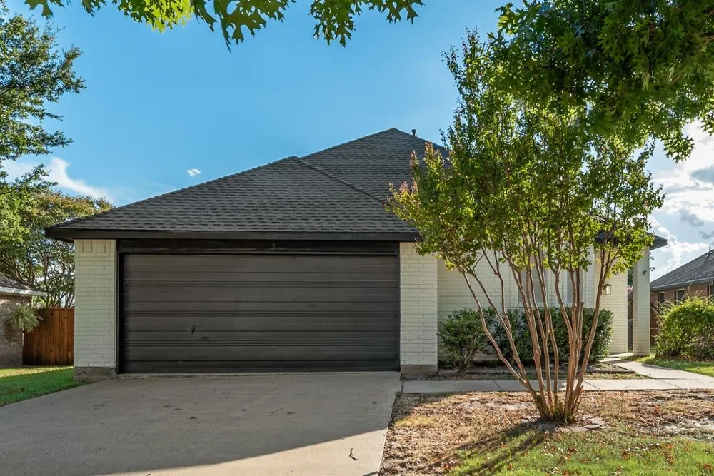 533 Bowie Street Forney, TX 75126