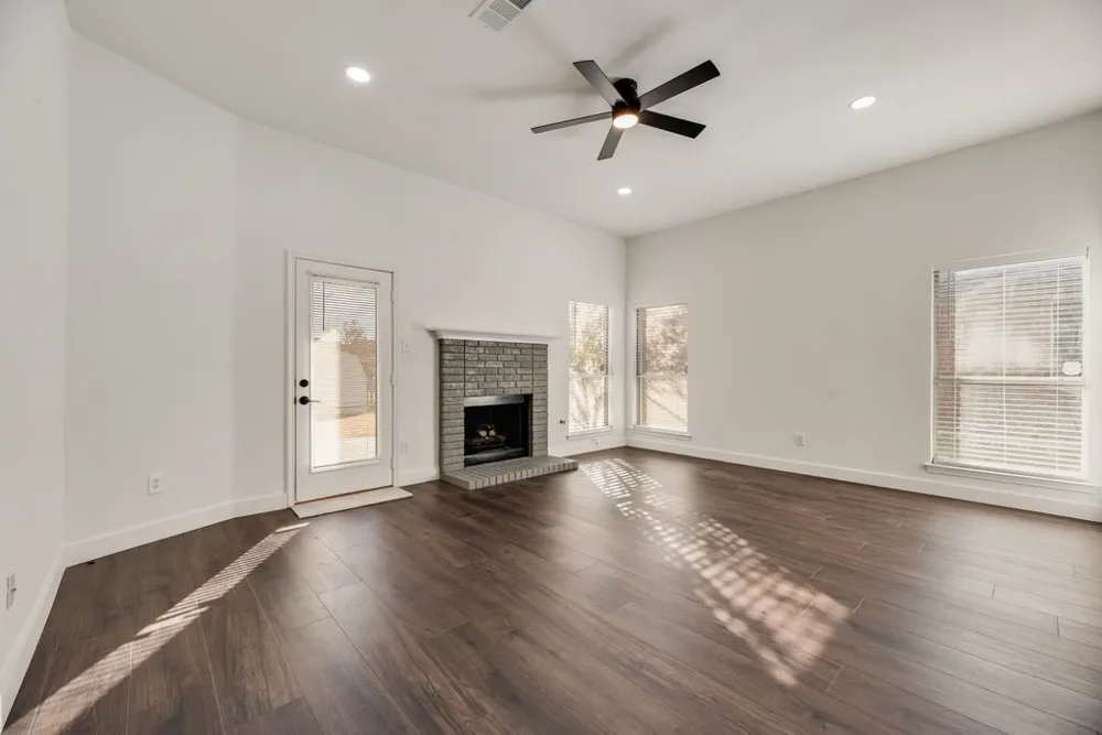533 Bowie Street Forney, TX 75126
