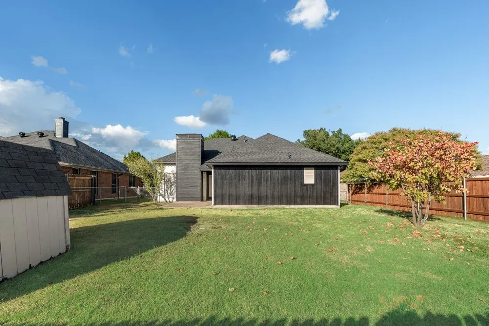 533 Bowie Street Forney, TX 75126