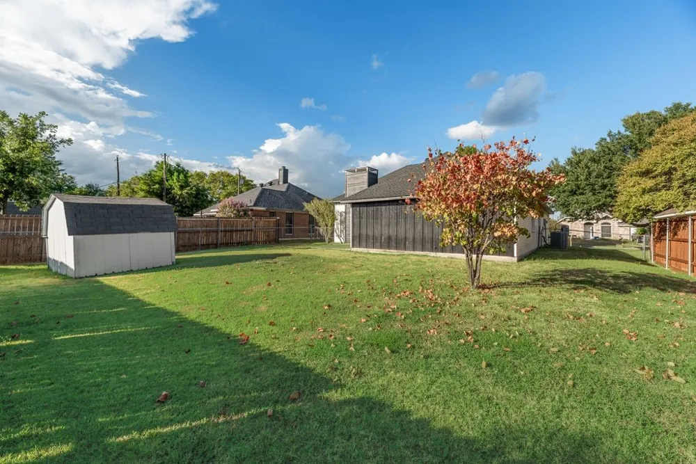 533 Bowie Street Forney, TX 75126