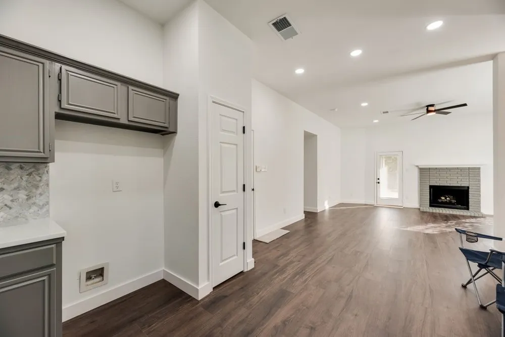 533 Bowie Street Forney, TX 75126