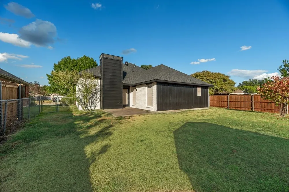 533 Bowie Street Forney, TX 75126