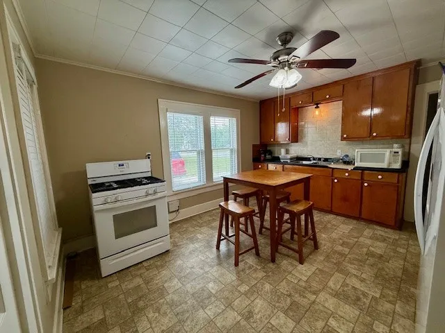 322 E Division Street Muenster, TX 76252