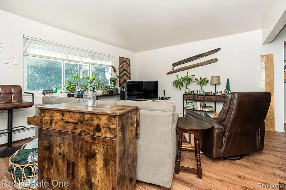 803 PLATE STREET #208 Rochester City, MI 48307