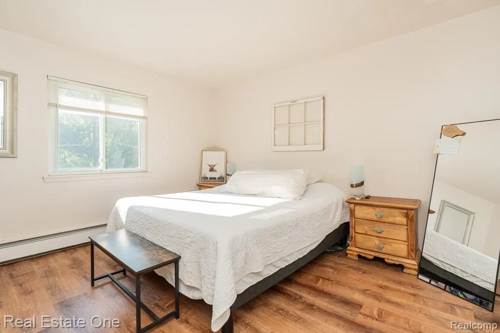 803 PLATE STREET #208 Rochester City, MI 48307