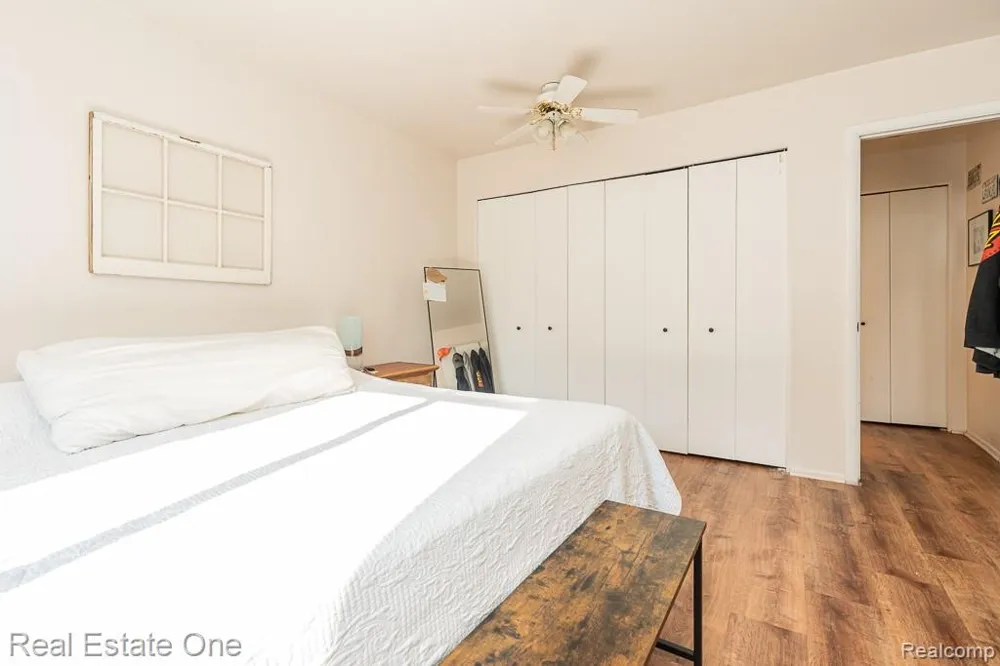 803 PLATE STREET #208 Rochester City, MI 48307