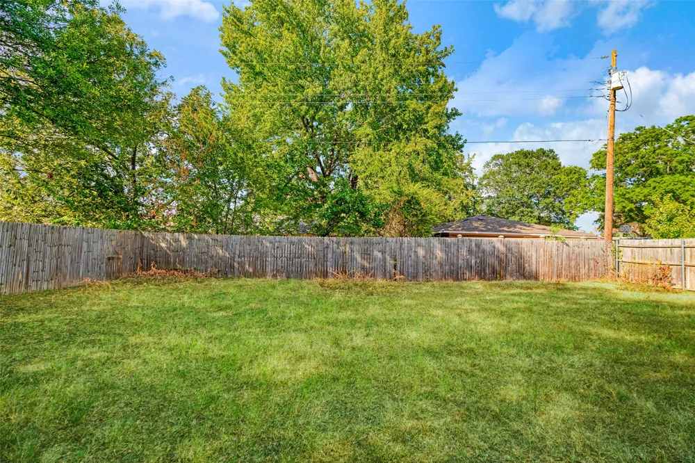 3475 Vagas Drive Paris, TX 75462