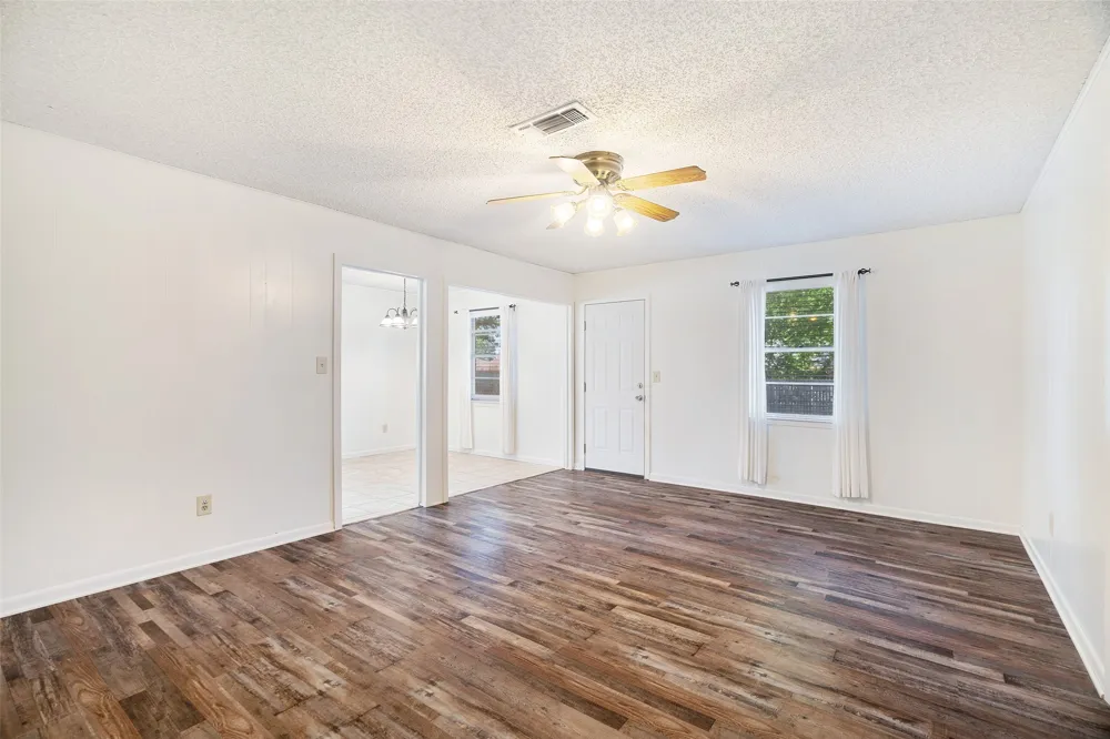 3475 Vagas Drive Paris, TX 75462