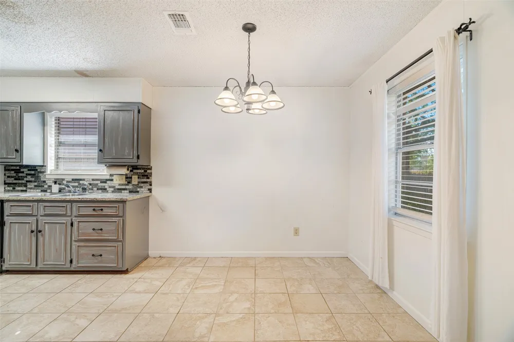 3475 Vagas Drive Paris, TX 75462