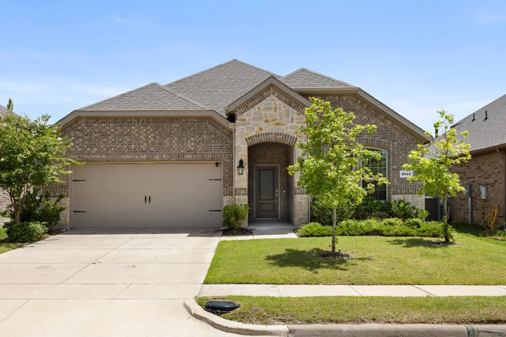 2045 Tahoka Lane Heath, TX 75126