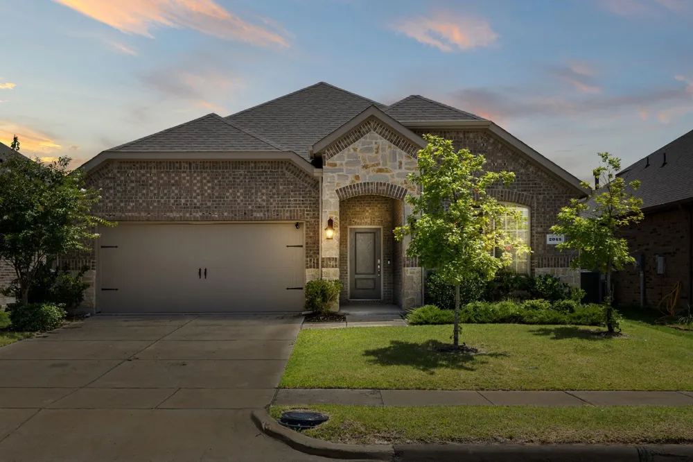2045 Tahoka Lane Heath, TX 75126