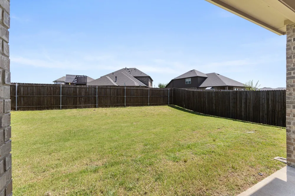 2045 Tahoka Lane Heath, TX 75126