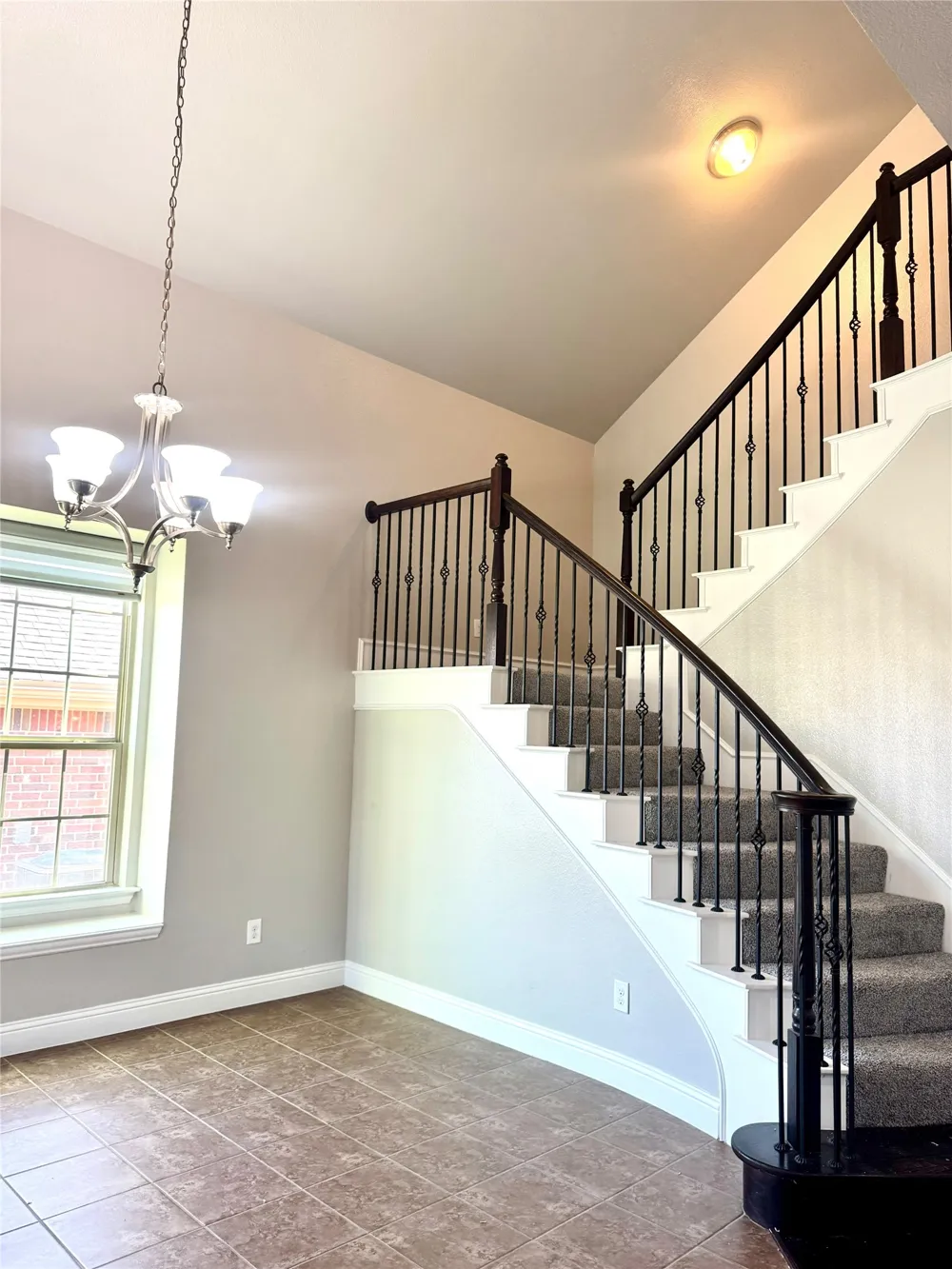 1002 Nail Lane Euless, TX 76040