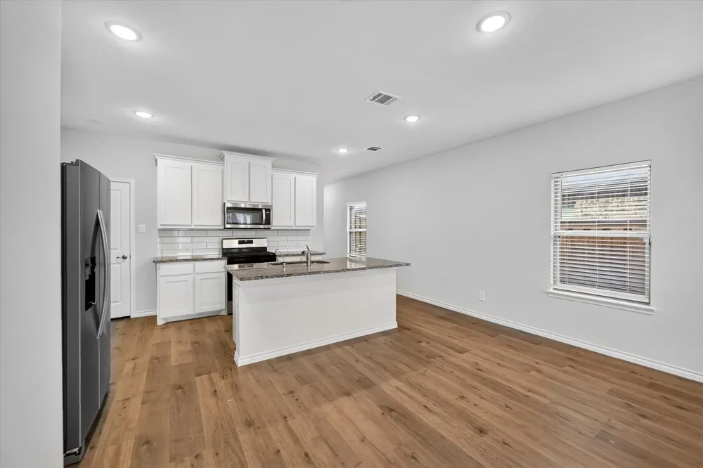 340 Willowmore Drive Little Elm, TX 75068