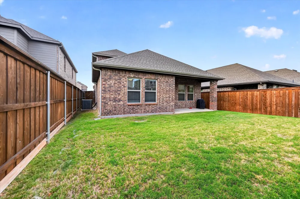 340 Willowmore Drive Little Elm, TX 75068