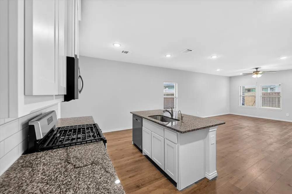 340 Willowmore Drive Little Elm, TX 75068