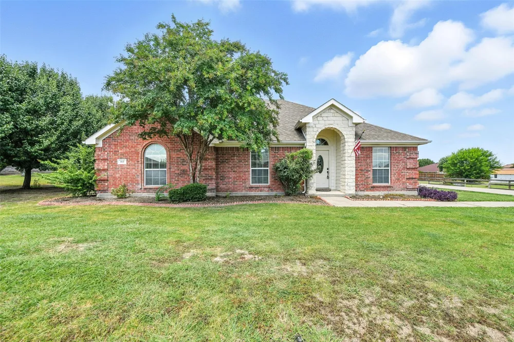113 Shumard Drive Aledo, TX 76008