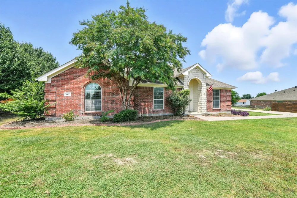 113 Shumard Drive Aledo, TX 76008