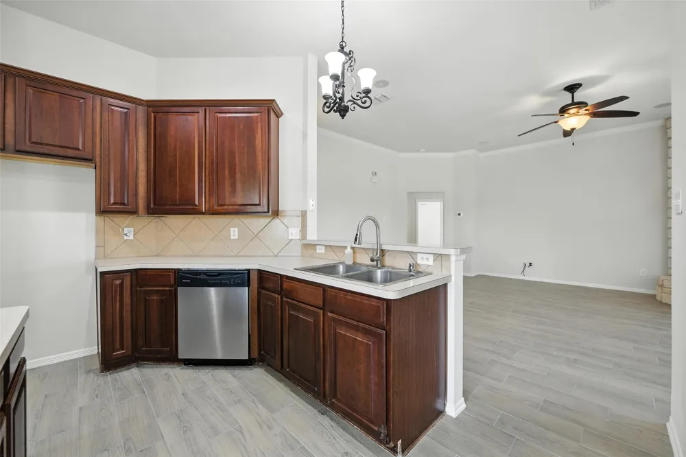 113 Shumard Drive Aledo, TX 76008