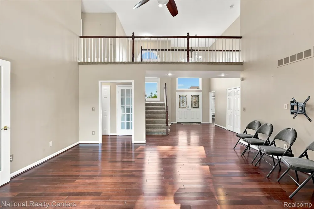 47619 Lamplighter Trail Macomb Township, MI 48044