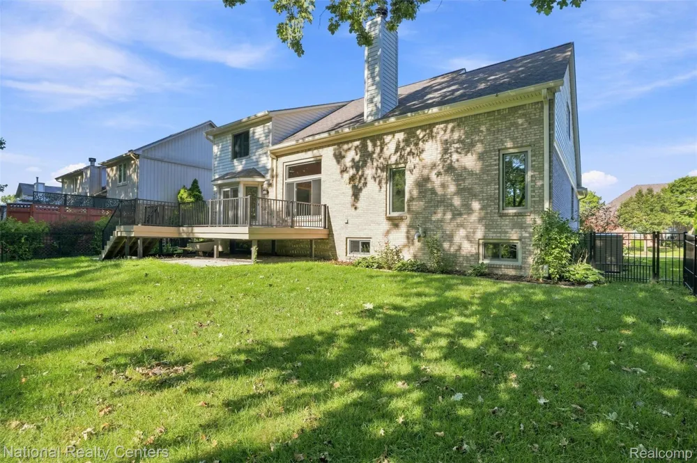 47619 Lamplighter Trail Macomb Township, MI 48044