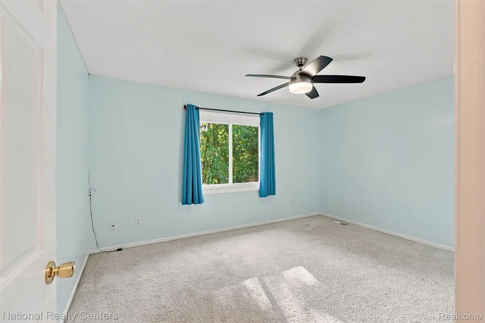 47619 Lamplighter Trail Macomb Township, MI 48044