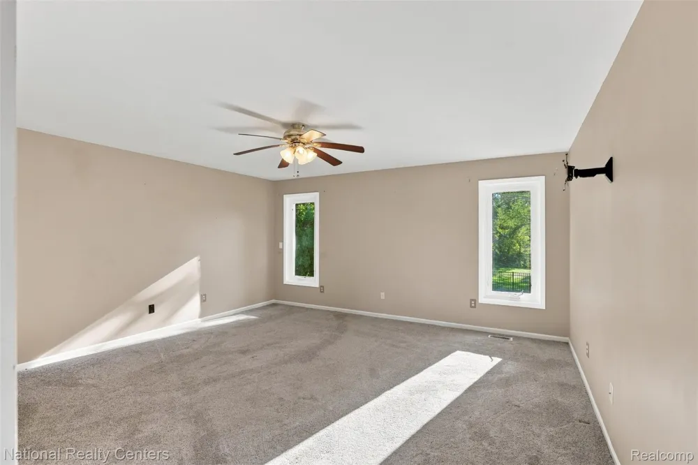 47619 Lamplighter Trail Macomb Township, MI 48044