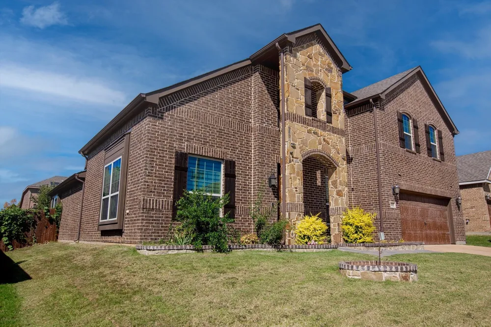 1002 Nail Lane Euless, TX 76040