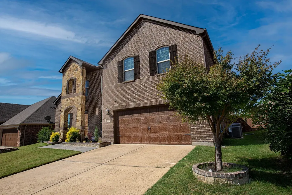 1002 Nail Lane Euless, TX 76040