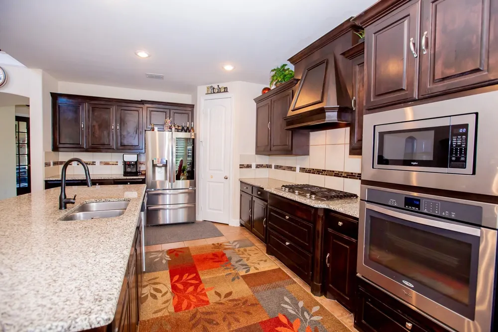 1002 Nail Lane Euless, TX 76040