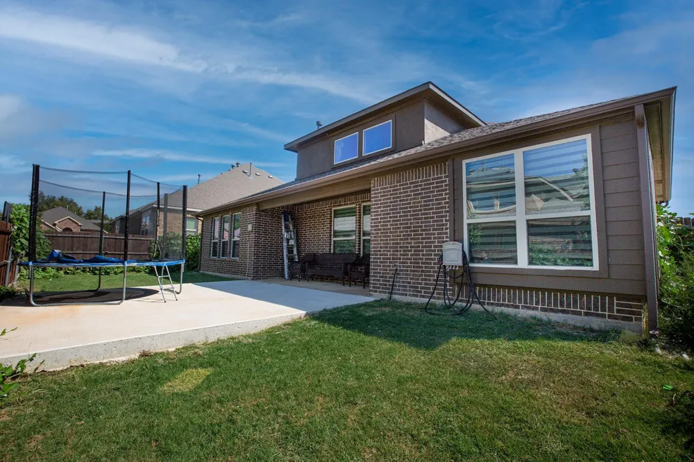 1002 Nail Lane Euless, TX 76040