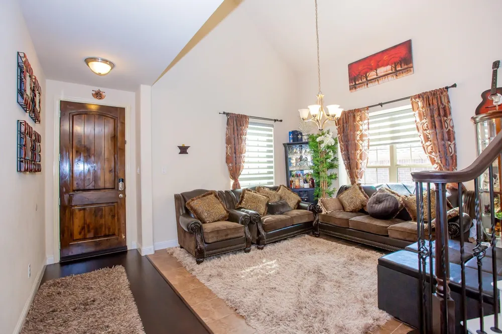 1002 Nail Lane Euless, TX 76040