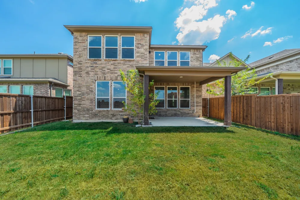 2833 Henson Lane Garland, TX 75040